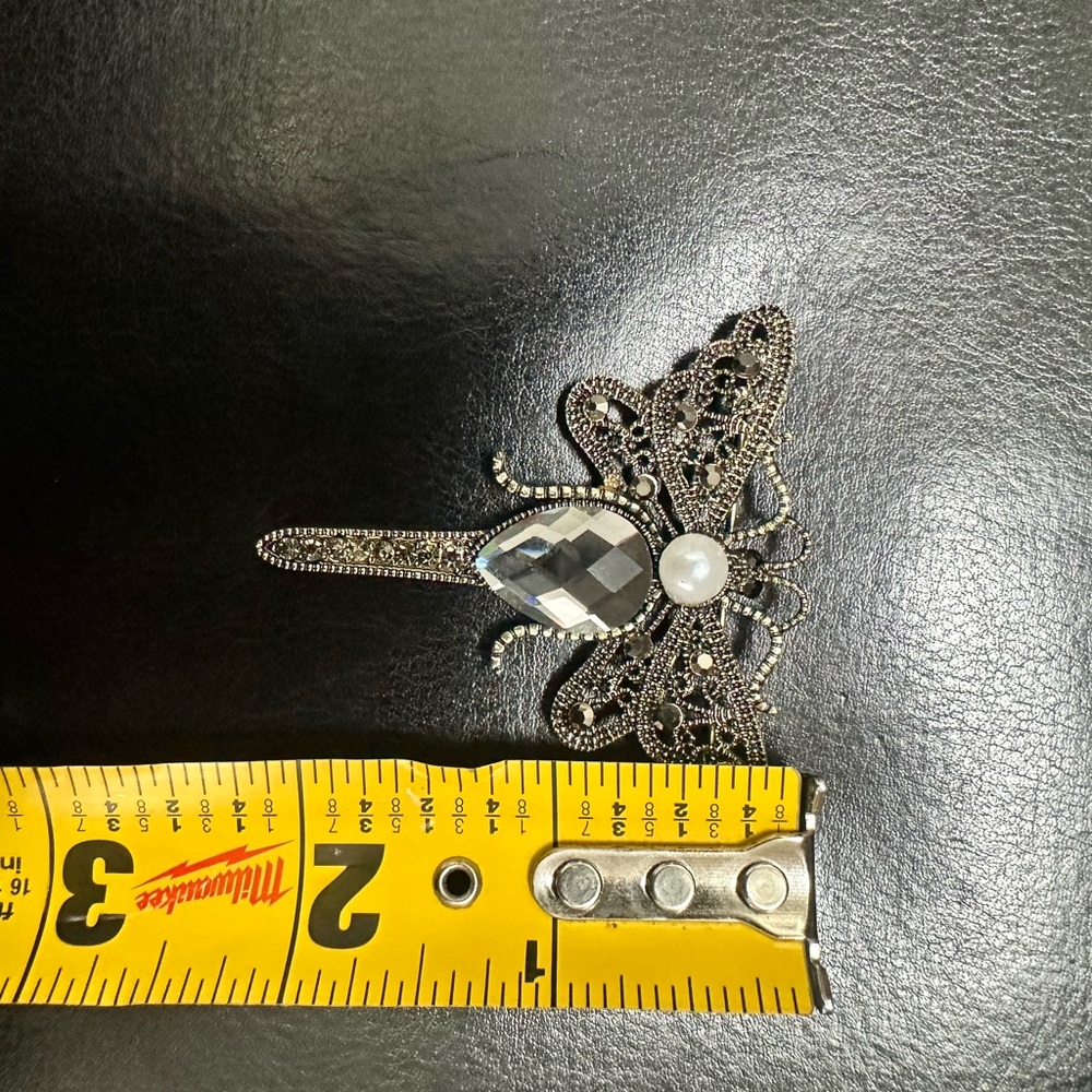 Filigree Dragonfly Brooch with Clear Crystal and Faux Pearl Accent - Picture 4 of 4